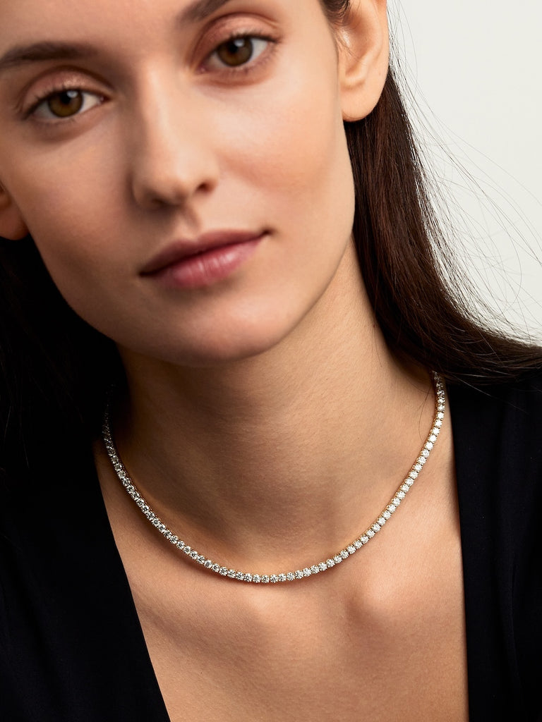 Newsweetspot necklace ネックレス　ポーカーズ Sandy Pearl Flower Necklace - Summer Pretty Necklace – Zaana Jewelry